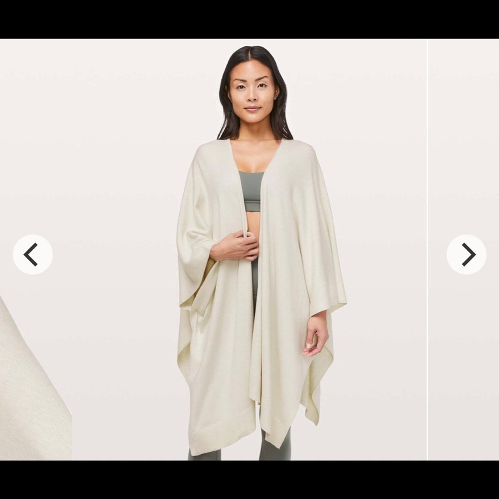 NWOT Lululemon Free to Coast Wrap